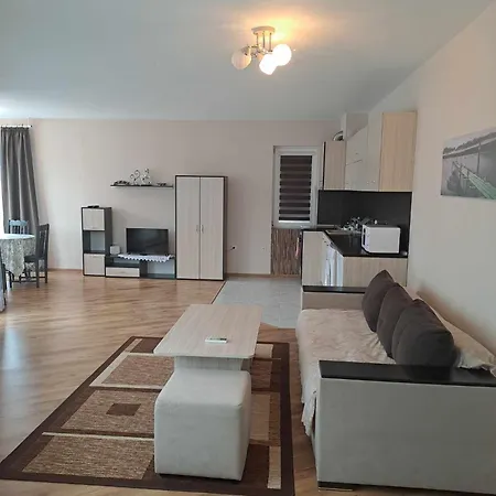 амира 2 Апартамент