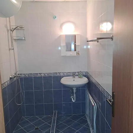 амира 2 Apartment Balchik