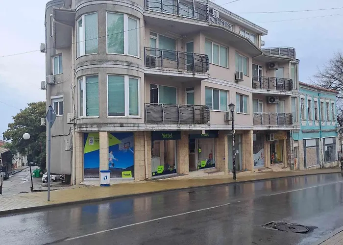 Апартамент амира 2 *