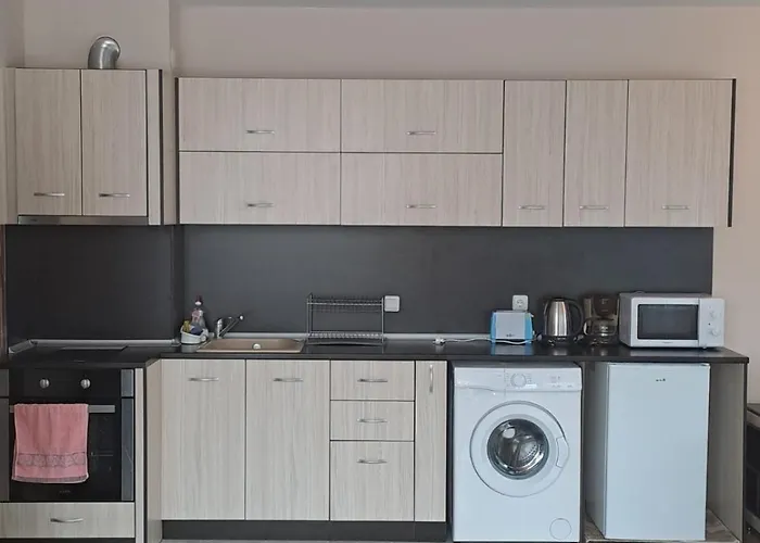 амира 2 * Балчик